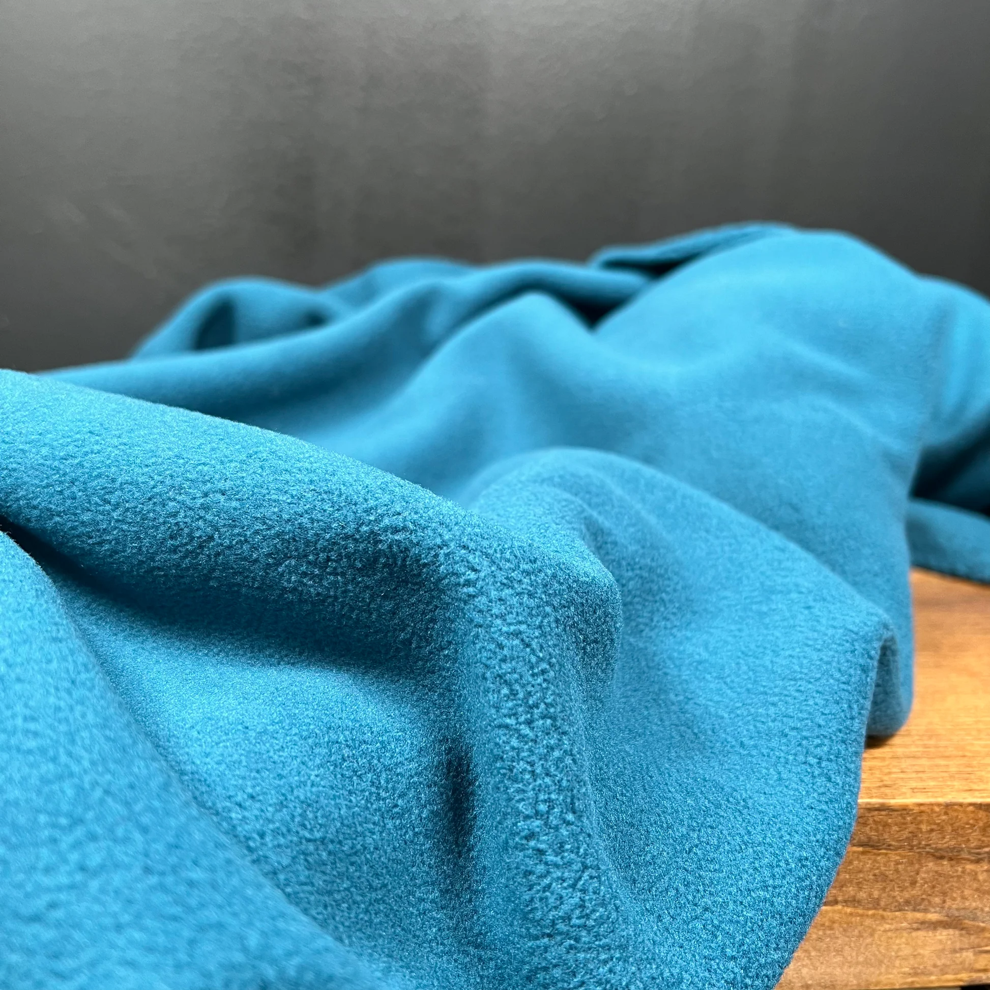 Best 5 Anti-Pilling Fabrics: No More Fuzz & Trusted Source 3 Anti-Pill Polyester Fleece