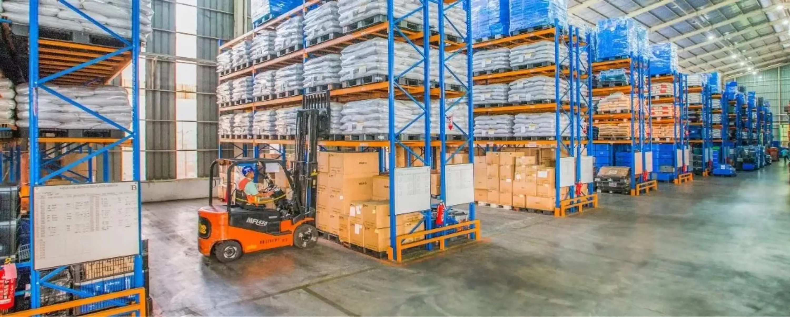 Cronograma de producción de moda en 5 etapas: Manual esencial de la marca 9 El costo de las prisas y la logística